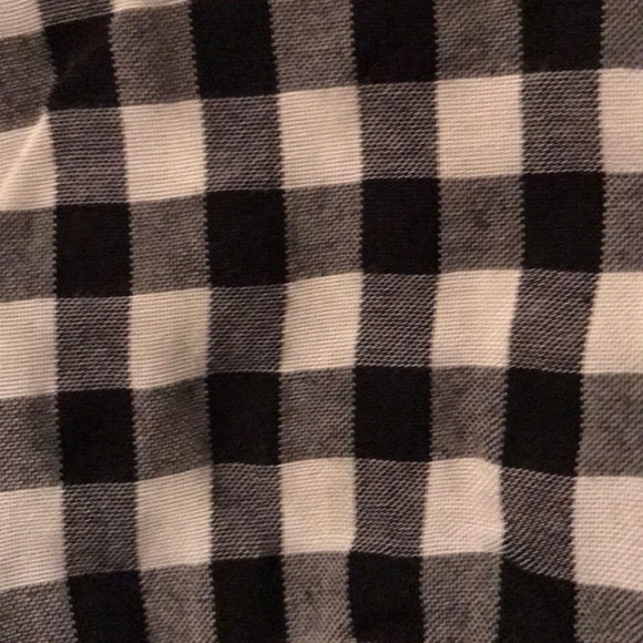 Cute gingham top - Picture 3 of 3